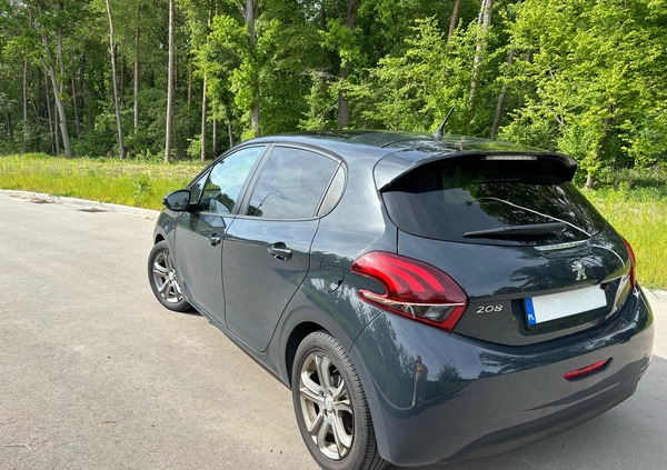 Peugeot 208 cena 34800 przebieg: 132840, rok produkcji 2016 z Lublin małe 106